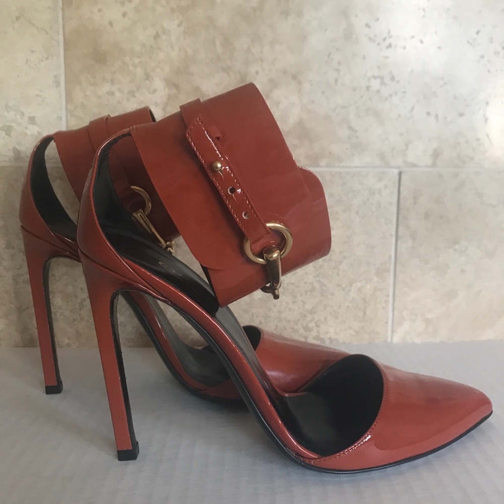 Gucci Ursula Patent Leather Ankle Cuff Pumps
